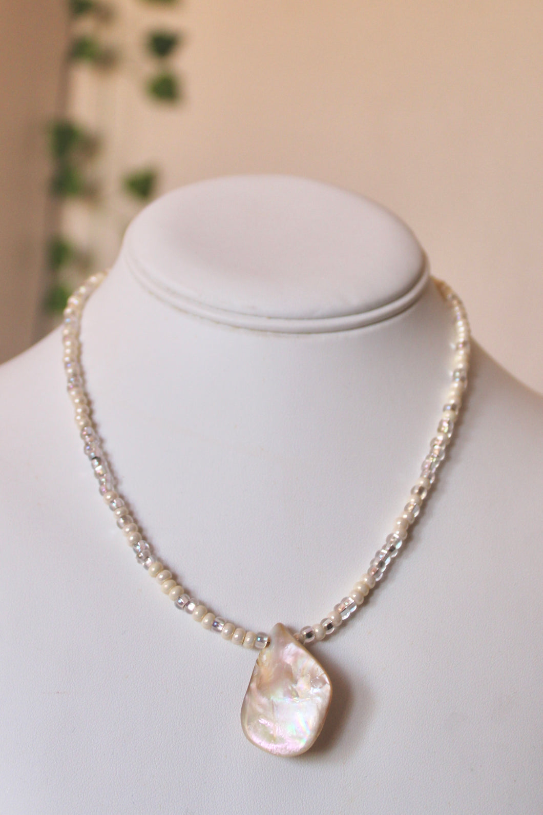 Seashell pendent seed bead necklace